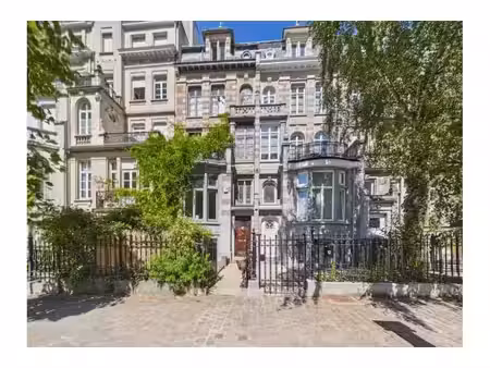 duplex à louer à avenue guillaume macau 12 ixelles (vbe80949)