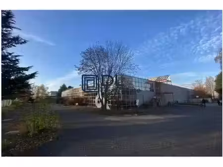 vente entrepôt maurepas 78310 5927m²