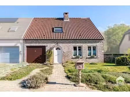 charmante maison trois façades à dilbeek