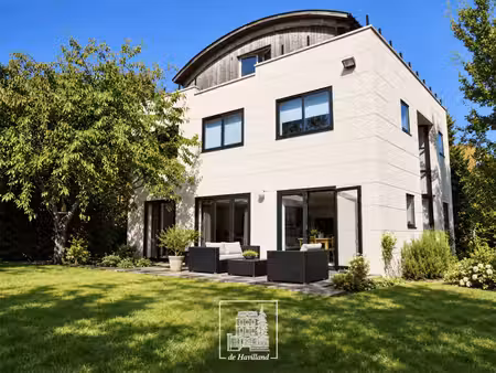 maison de luxe à louer dans le quartier montretout
