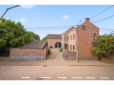 ferme authentique pleine de caractère à hoegaarden