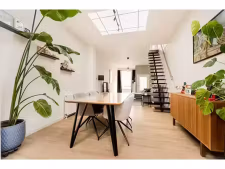charmante maison rénovée à proximité de la gare de malines!