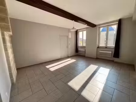 t3 rénové en plein coeur de ville