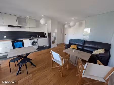 courbevoie proche la défense - beau 2 pièces meublé de 48 m² - parking privatif