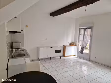 appartement . 1 pièce . 30m2 . rdc