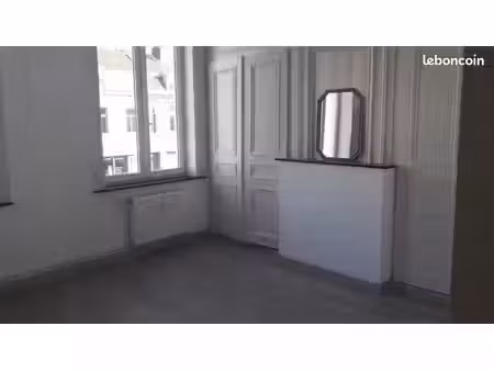 location appartement 1°etage pour 1 personne