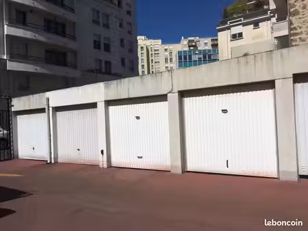 box de garage a louer