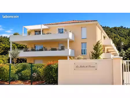 disponibilite immédiatement -le luc en provence - meublé 1 pièce résidence récente avec pl