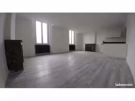 grand t3 40m² près de la place jacquard
