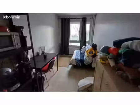 petit studio proche de la doua