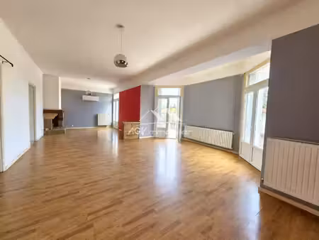 appartement 3 chambres 128 m² hab  proche commodités