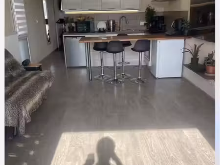 cébazat – t2 meublé de 43 m² avec terrasse et parking – 670 charges comprises