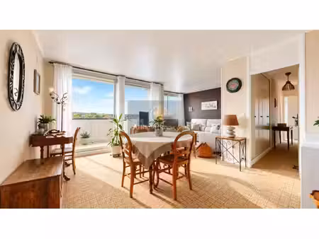 rare - 5 pièces avec parking  balcon  cave  séjour double et 3 chambres