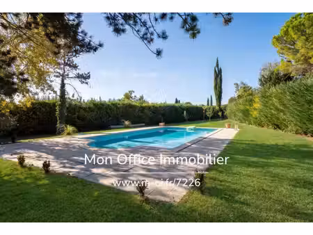 référence : 7226-pel. - puyricard – propriété de plain-pied avec piscine  vue sainte-victo