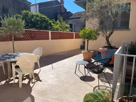 maison de 202m² avec terrasse de 53m²  garage et potentiel professionnel à tonneins (47)  