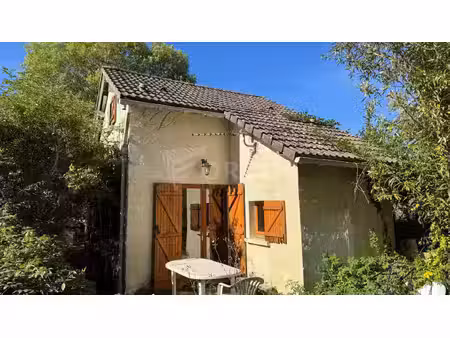 belle opportunité pour cette maison d’env. 49 m² habitable sur son terrain de 840 m².