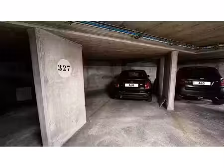 location parking à paris 16ème (75016)  305 €