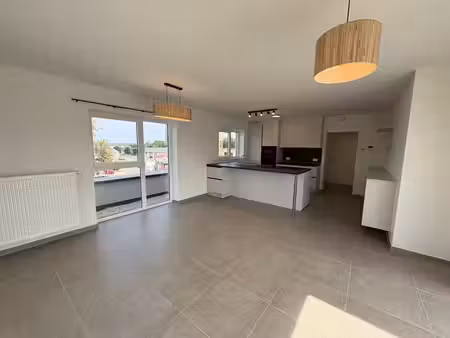 splendide penthouse neuf très lumineux