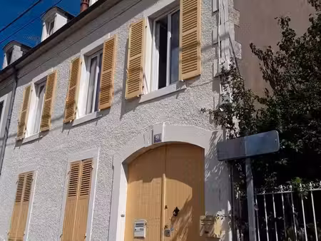 vend jolie maison de ville toiture neuve