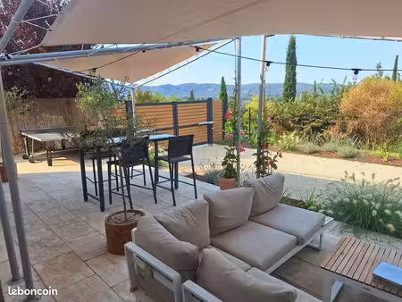 maison meublée 170 m2 vue panoramique cadenet contrat mobilité