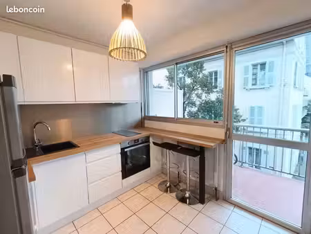 t2 neuf de 32m2 avec grand balcon