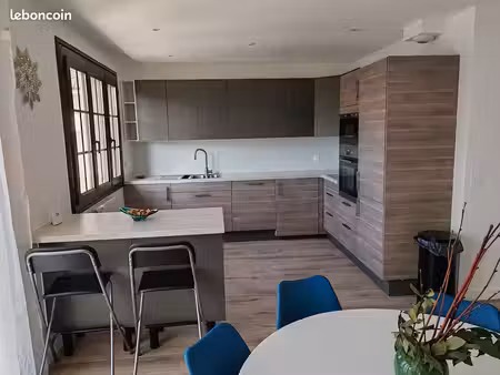 très bel appartement meublé dans un joli quartier