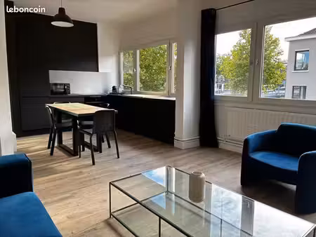 joli et lumineux t3 meublé de 65 m² à louer au cœur de marcq-en-barœul  au pied du tram bu