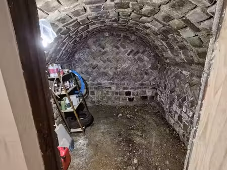 cave à louer
