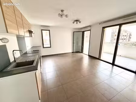 appartement 3 pièces 60 m²