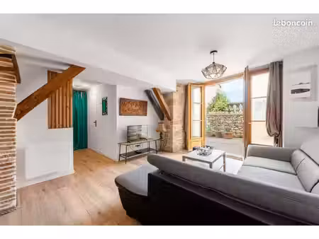 loft meublé 60 m² - centre de castelnau-de-montmiral