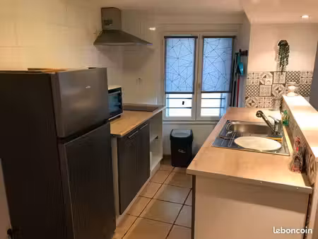 studio meublé 1er étage