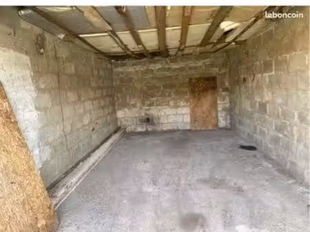 garage à louer isolé pour protéger votre bien avant l’hiver