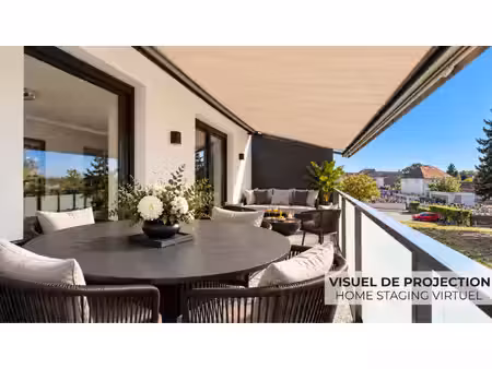 superbe attique 4 pièces avec vue sur les champs