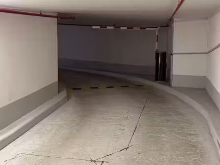 location local d’activités paris 08 75008 750m²