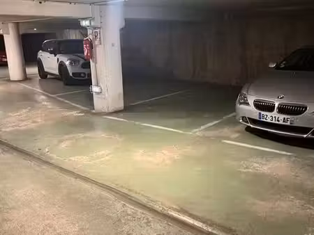 particulier vend parking proche gare rd