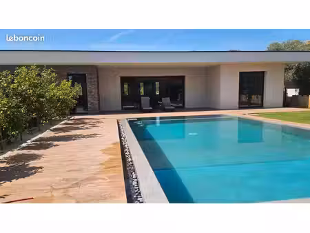 villa contemporaine 245 m² à fréjus tour de mare