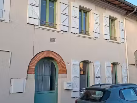 maison 118 m2  3 chambres avec jardin  centre village portet-sur-garonne