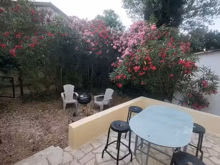 location f2 rez de jardin 2 places de pkg
