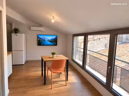 studio meublé refait à neuf  climatisé  centre de digne-les-bains  disponible début novemb