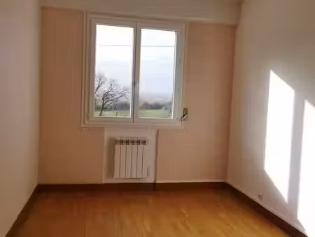 appart. 70 m ² a 7 kms de redon - centre bourg rieux
