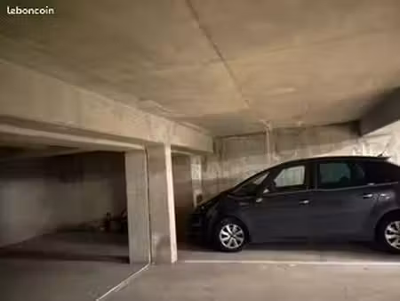 parking sécurisé trappes