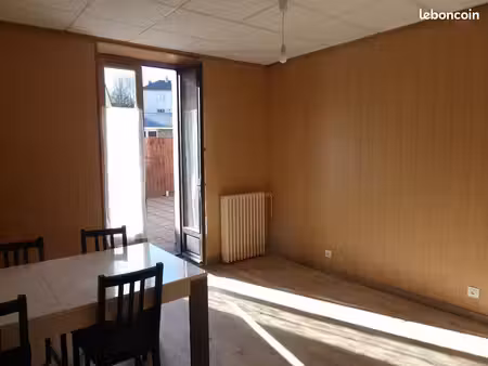 appart 4 pièces 89 m² 440 hc pont-salars à 20 km de rodez -45 km de millau dans copropriét