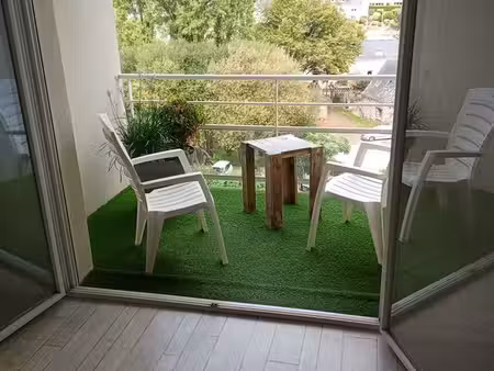 appartement t3 avec balcon et parking