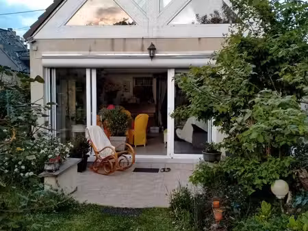 location une chambre dans la maison de 100m2 avec le jardin