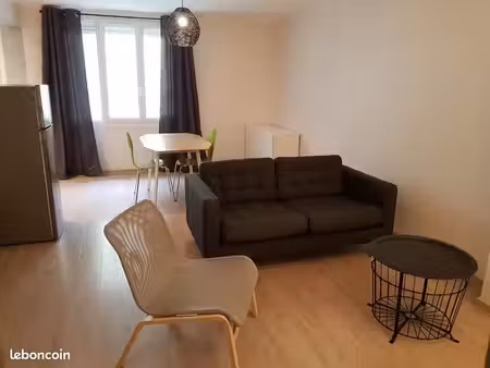 t2 meublé 42m² - très bon état