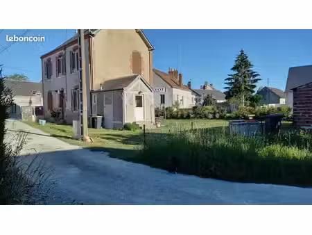 studio meublé avec terrasse