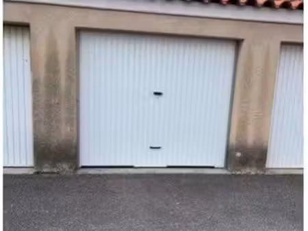 garage / box sécurisé