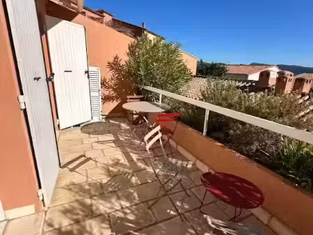 location meublée appartement 3 pièces 83 m² à la cadière-d'azur (83740)  1 300 €