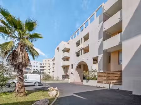 montpellier (34) appartement t3 (65 m2) + 40 m2 de terrasses