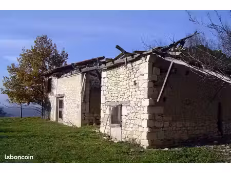 av corps de ferme sur splendide terrain 3 5 ha